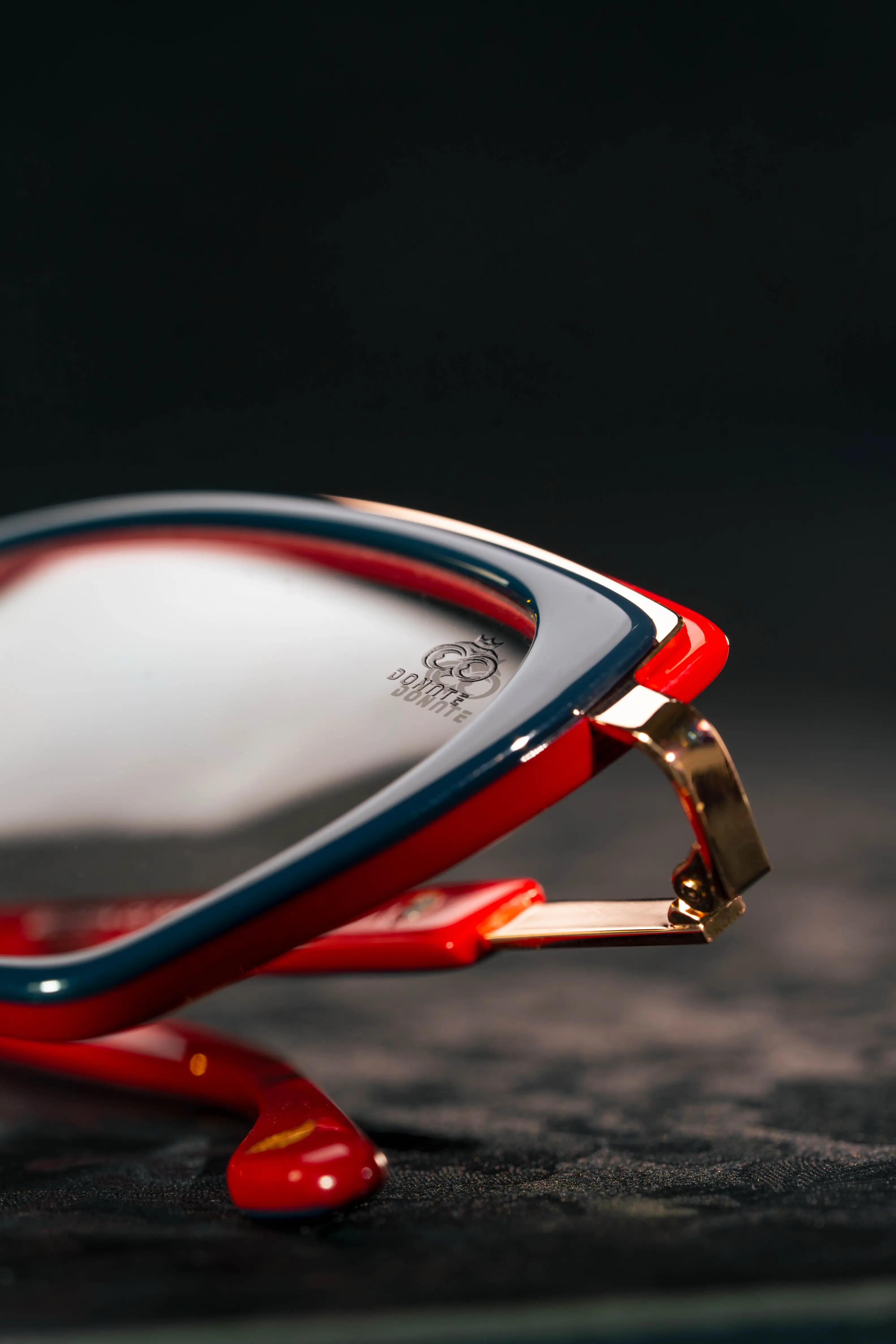 /images/projects/donate-glasses-2/freeez-donate-2nd-photography-shoot-76.webp