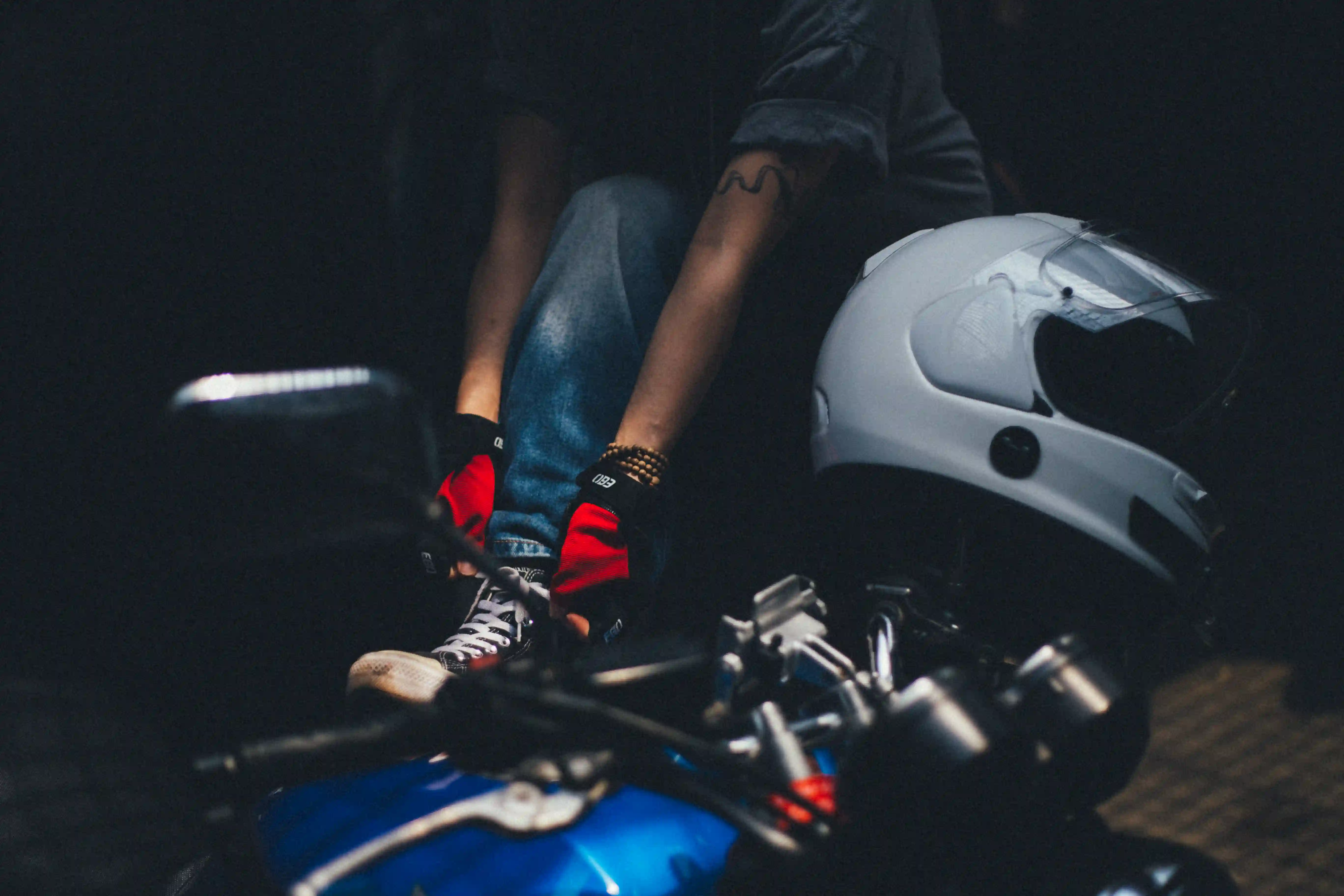 /images/projects/motorcycle-shoot/21.webp